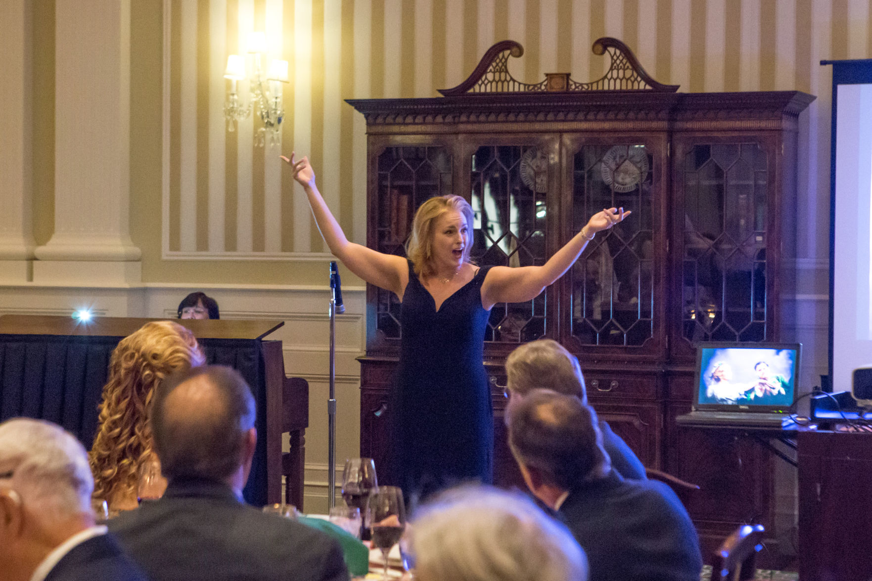 092818WinterOperaFallGala41.jpg